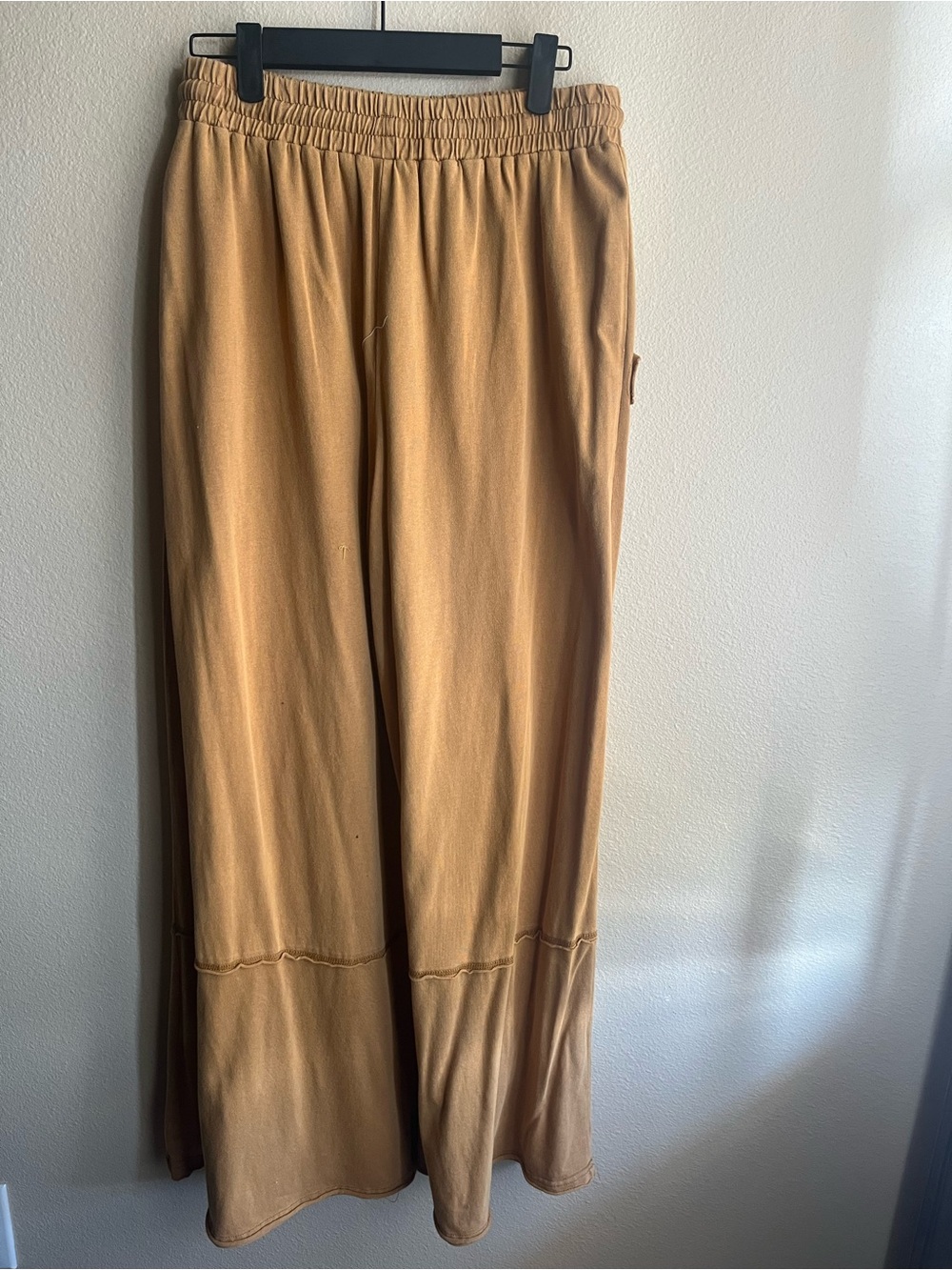 SHEIN Camel/Tan Wide-Leg Drawstring Pants with Floral Appliqué - Picture 6 of 7